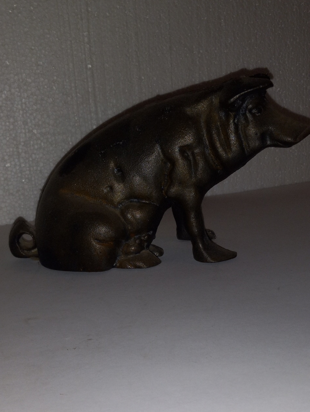 Classic Black Pig Statue Dog Category Decorative Figurine